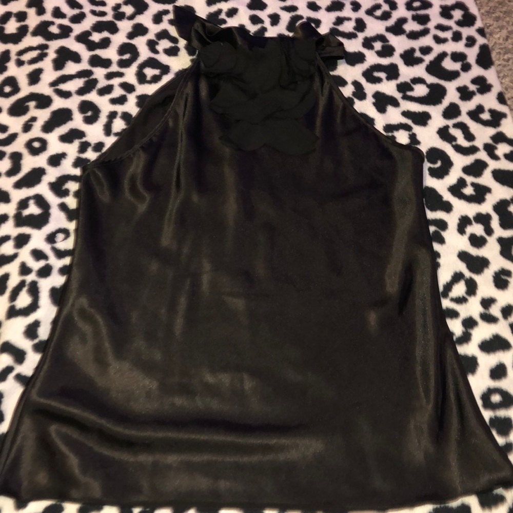 Cute black top.